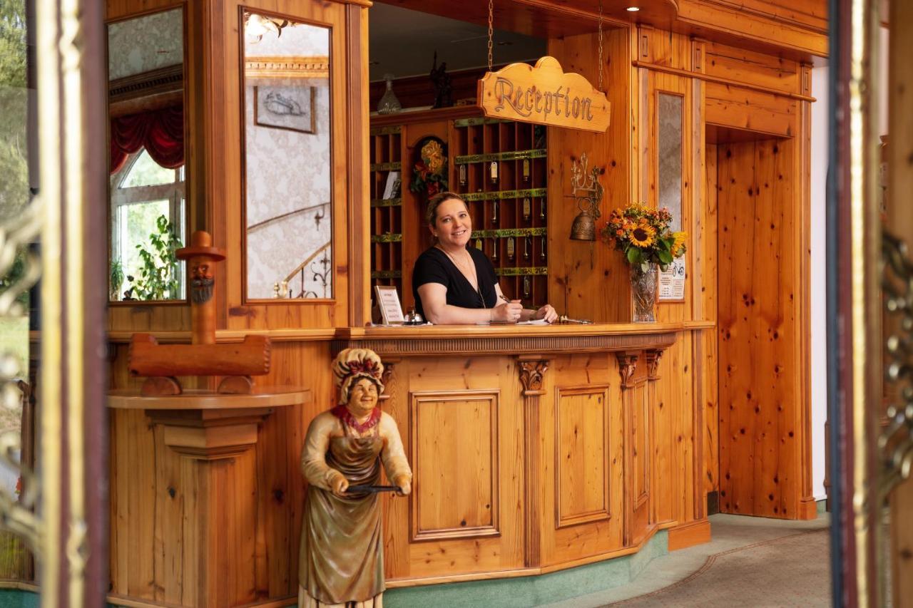 Sattelbogener Hof Hotel 3*