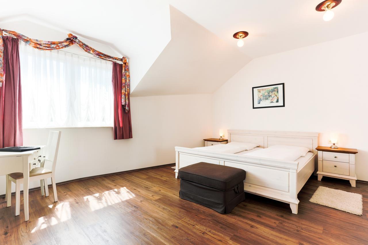 Sattelbogener Hof 3*